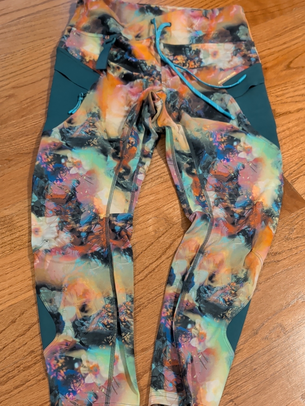 lululemon Multicolor Floral Print Leggings